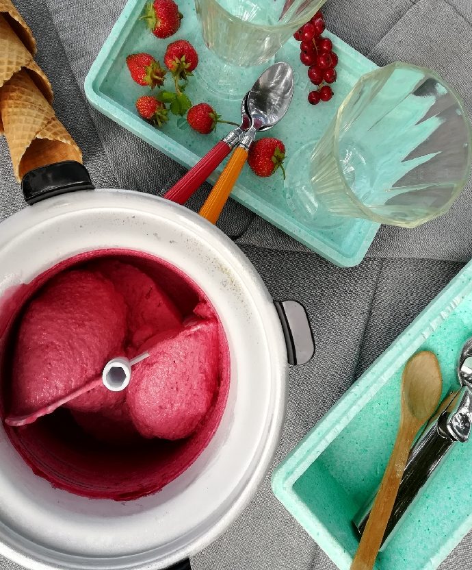 Low carb sladoled sa jagodama – zdrav i brz recept