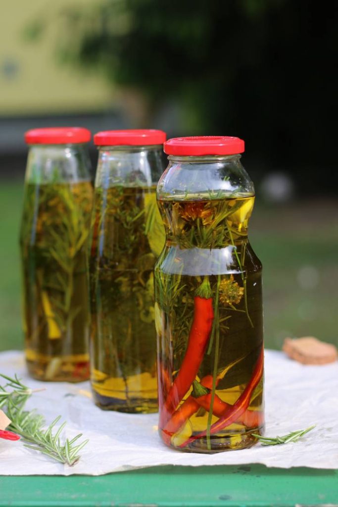 Aromatizovano ulje sa začinskim biljkama