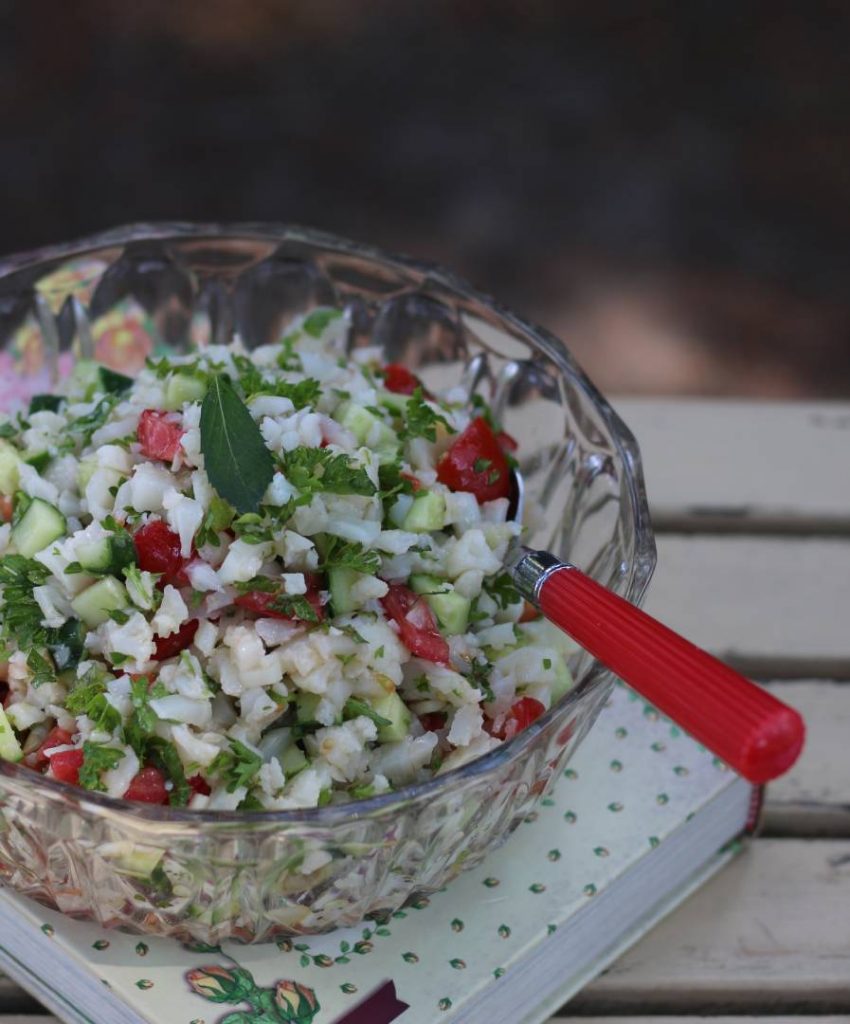 Tabule salata sa karfiolom - libanska salata na Low Carb način