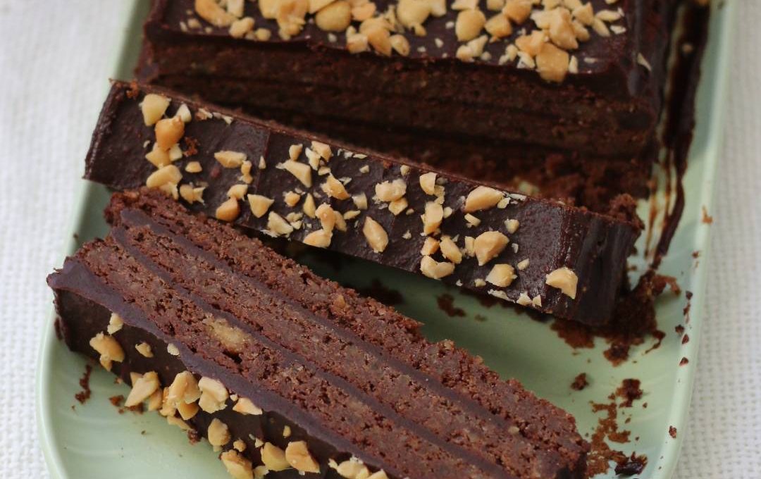 Čokoladni kikiriki kolač – LCHF kolač, bez brašna i bez šećera